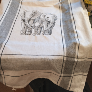 kökshandduk med elefant familj